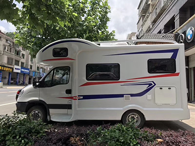 舒欣房车－依维柯欧胜8AT自动挡C型房车